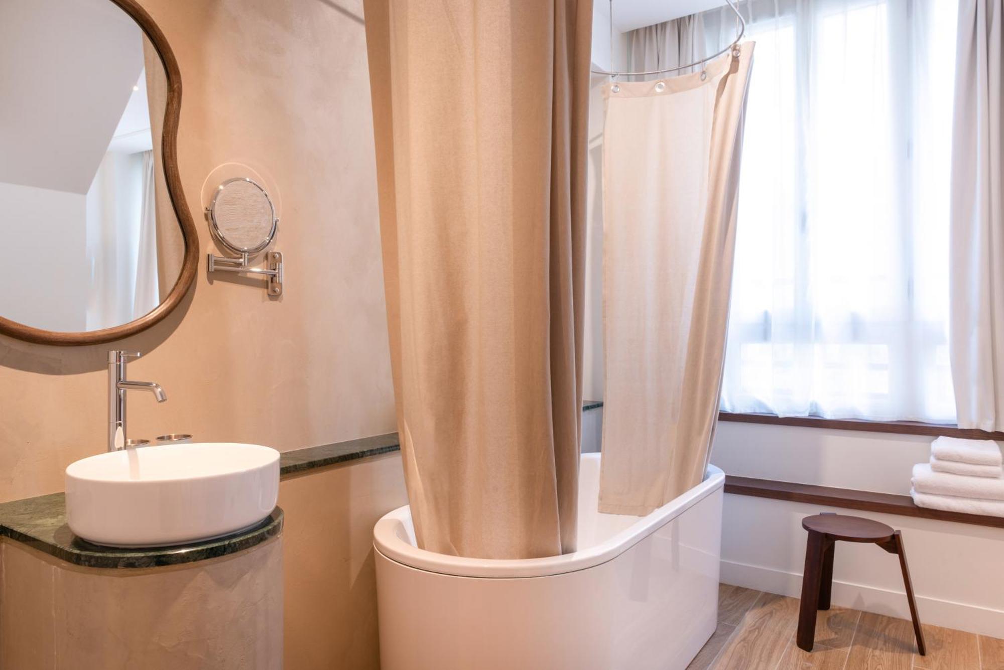 Le Lampika Hotel Paris Phòng bức ảnh