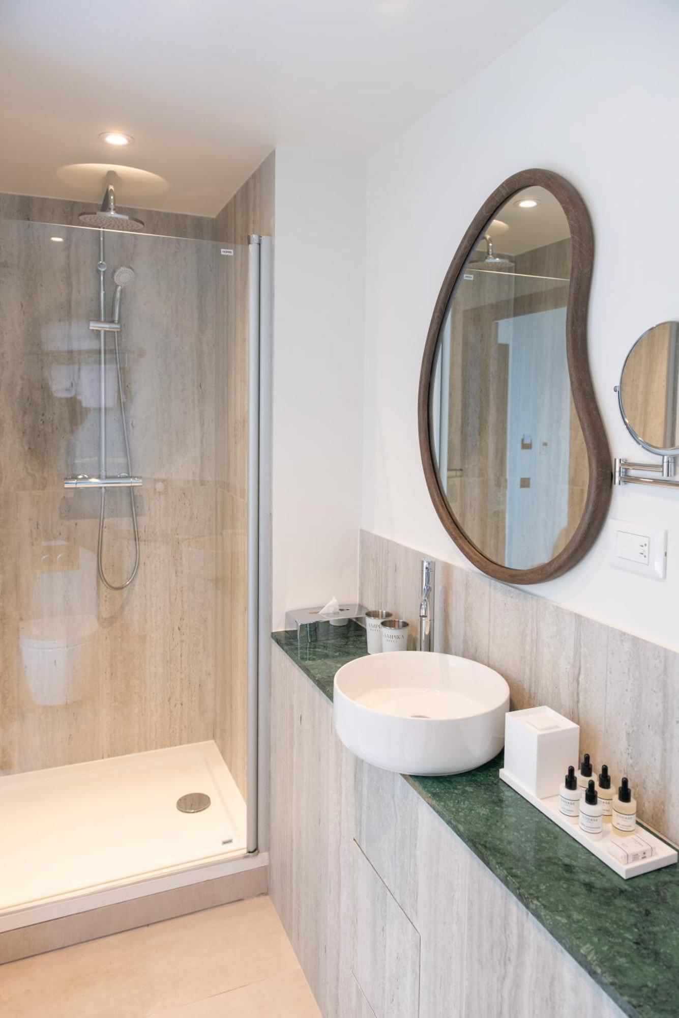 Le Lampika Hotel Paris Phòng bức ảnh